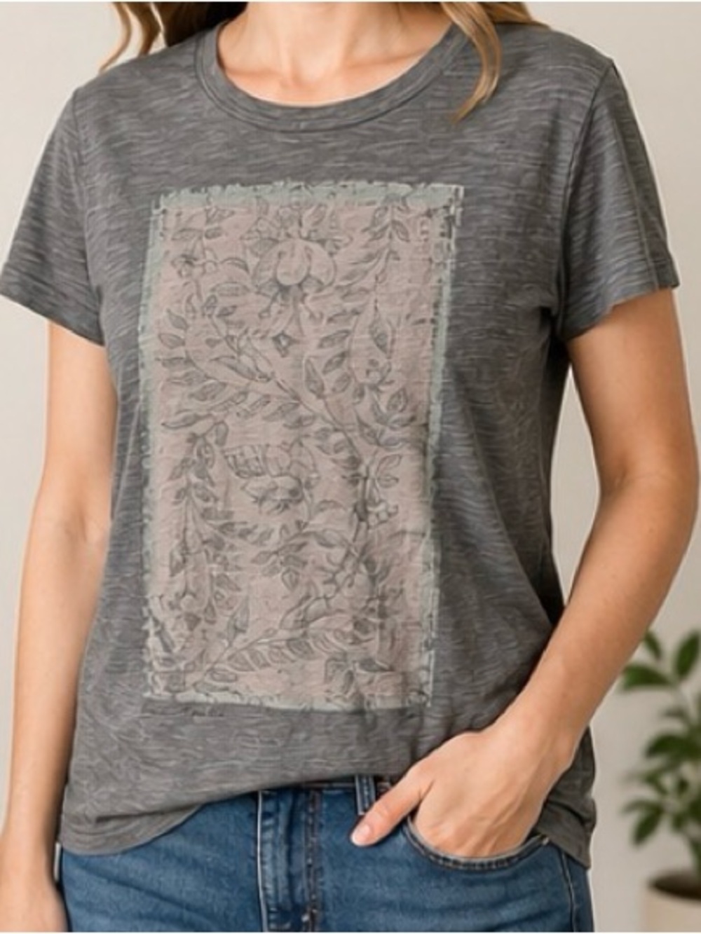 Banana Republic Floral Graphic Tee Gray Size Large 100% Cotton